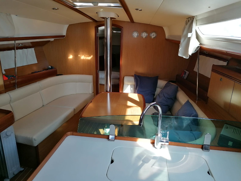 Photo #4 - Sun Odyssey 39i (Xenia) in Salivoli - 15472