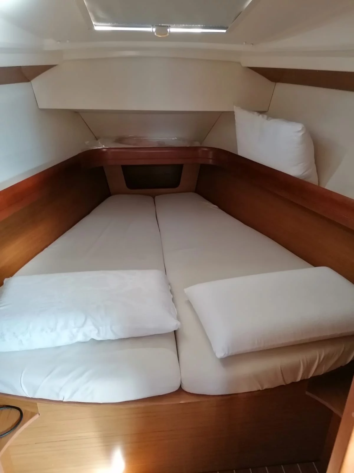 Sun Odyssey 39i (Xenia)  - 11