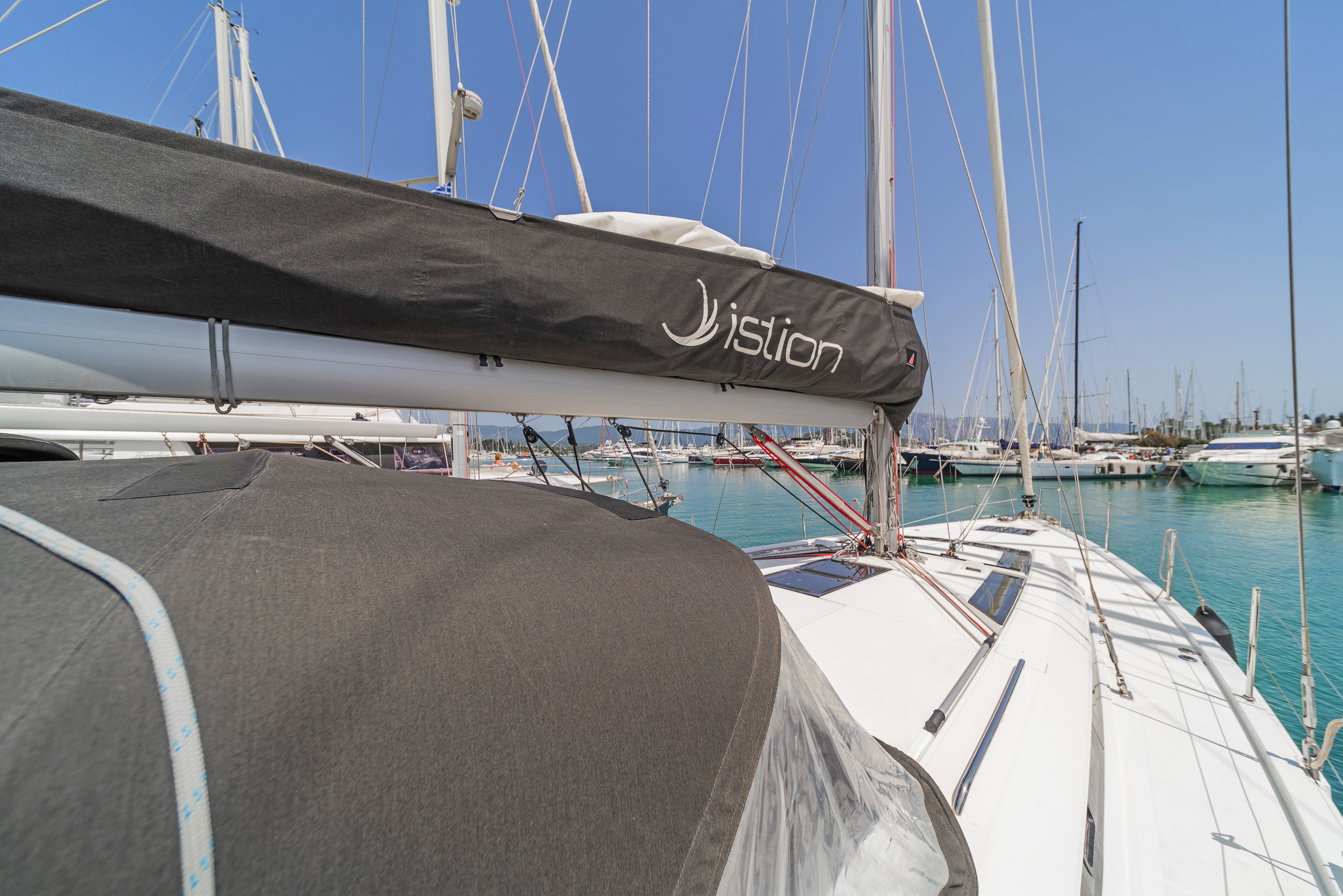 Photo #11 - Oceanis 51.1 (5+1 cab) & GEN (Babakita) en Corfou - 10822