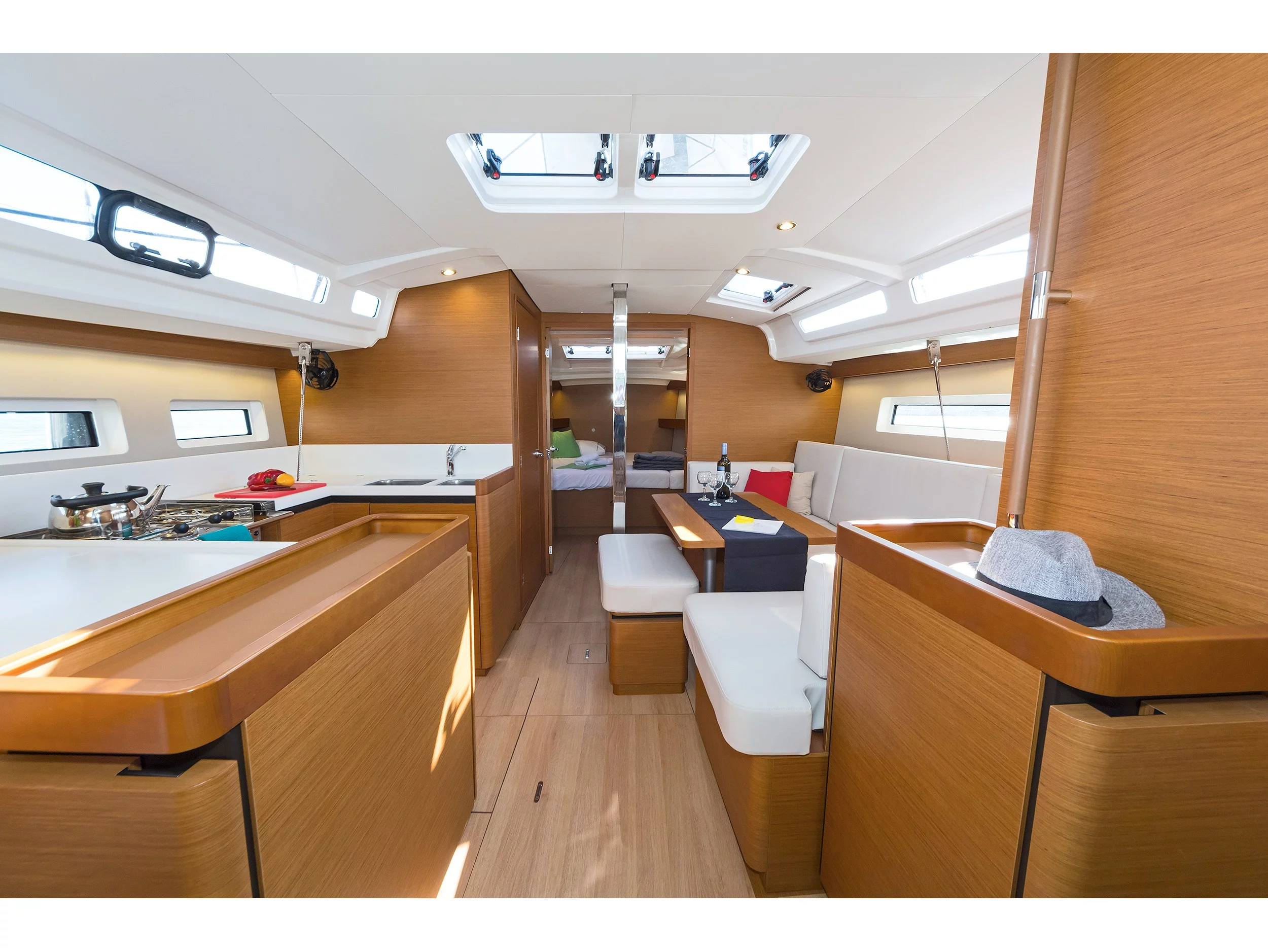 Sun Odyssey 440 (Tolinho) Interior image - 16