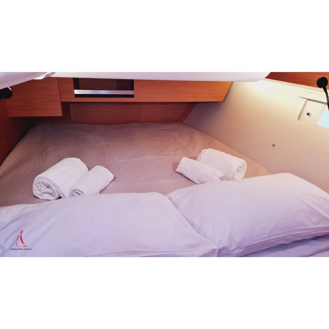 Dufour 430 Grand Large (Alice in Wonderland)  - 10