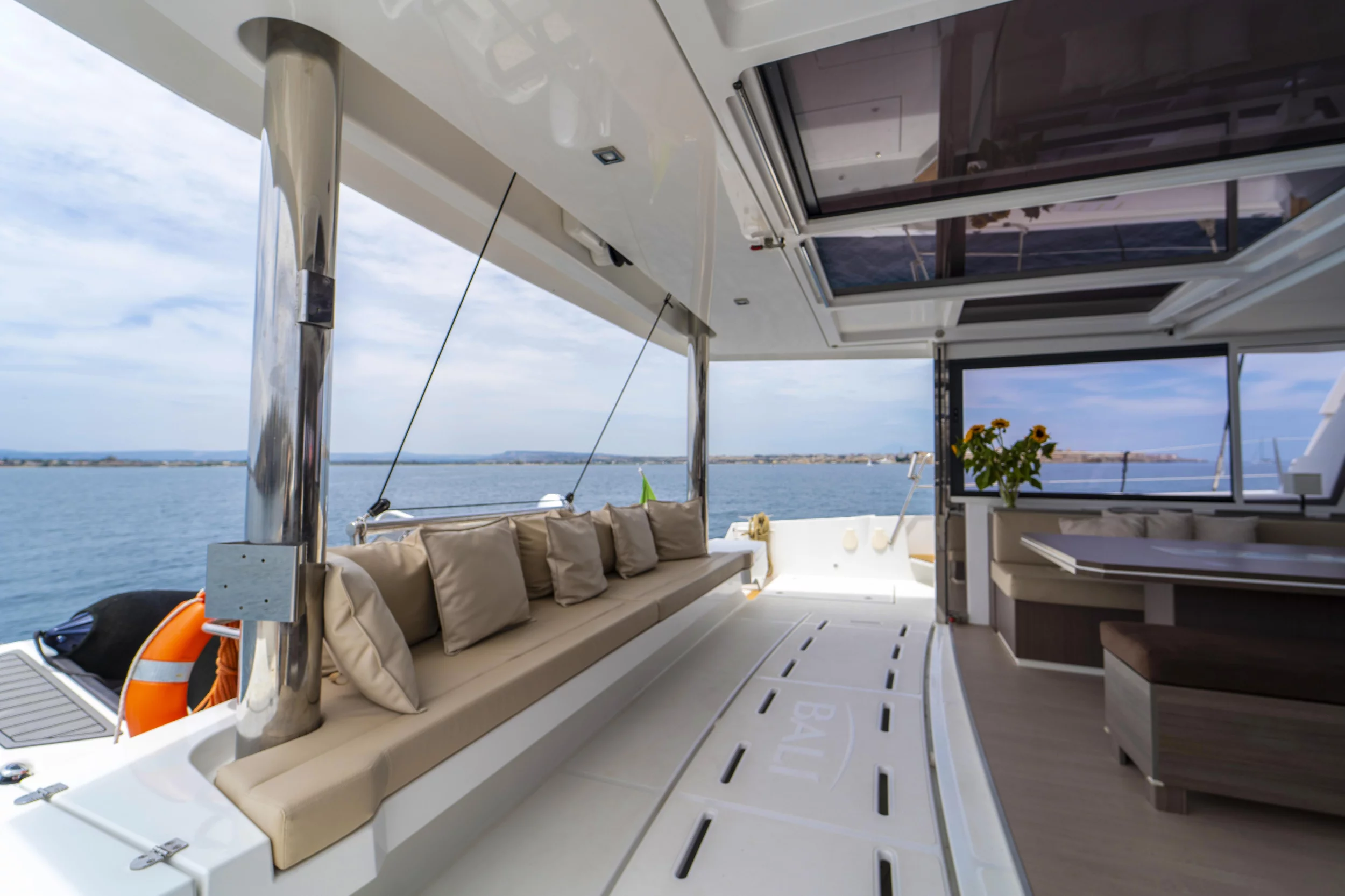 Bali 5.4. (Elena) Saloon - 55