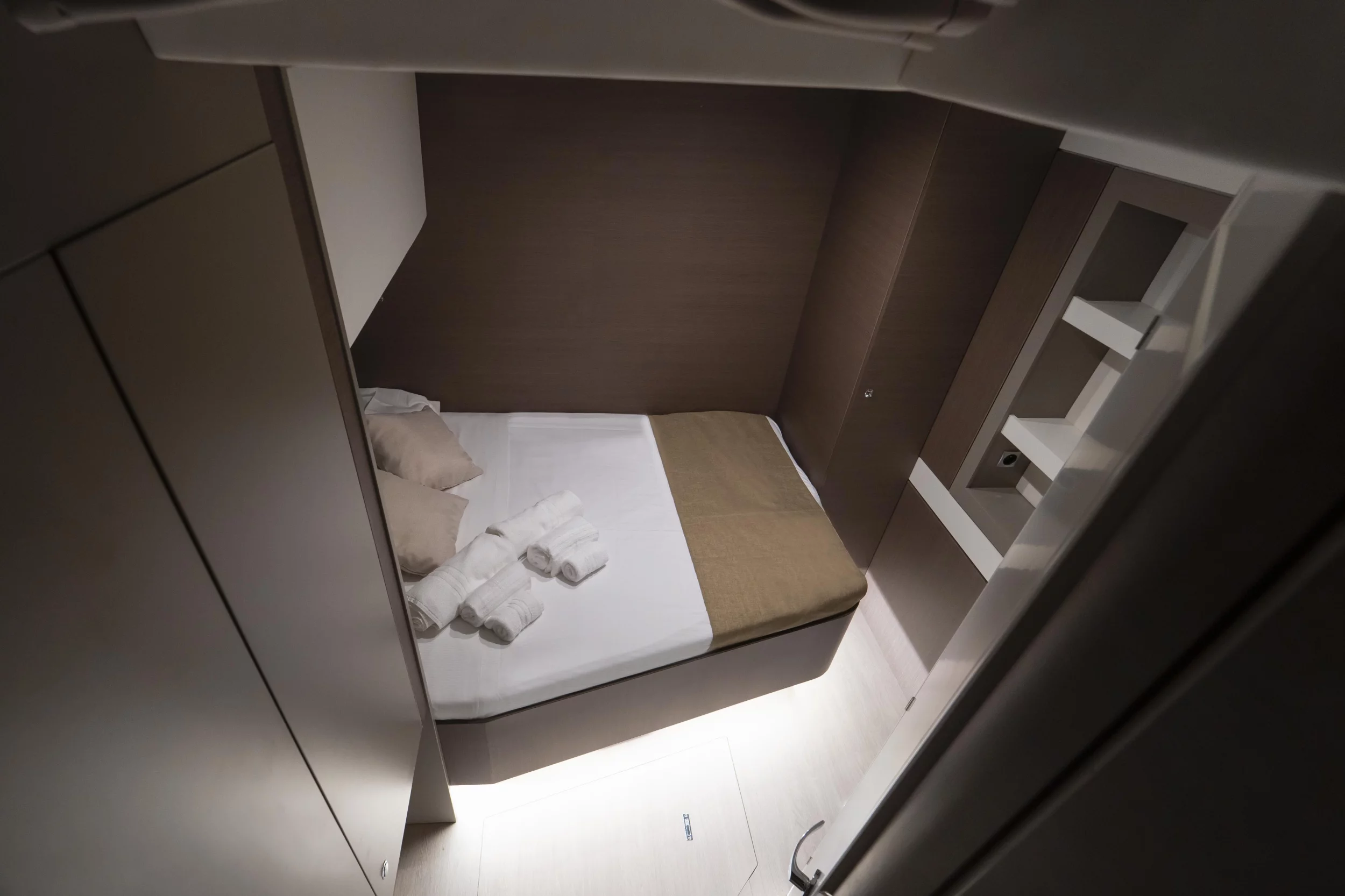 Bali 5.4. (Elena) Double Cabin - 52