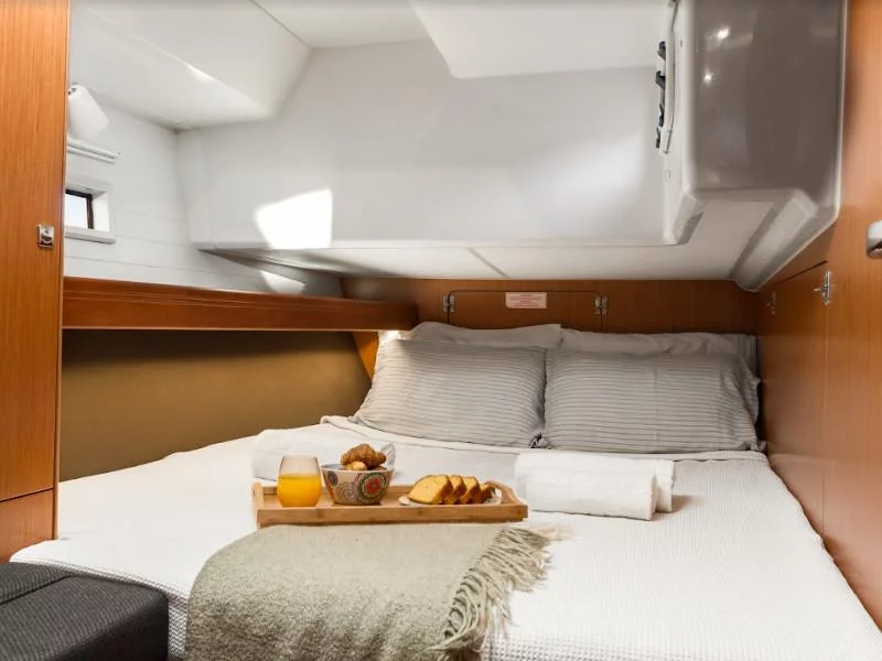 Bavaria Cruiser 46 (Queen Dina)  - 2