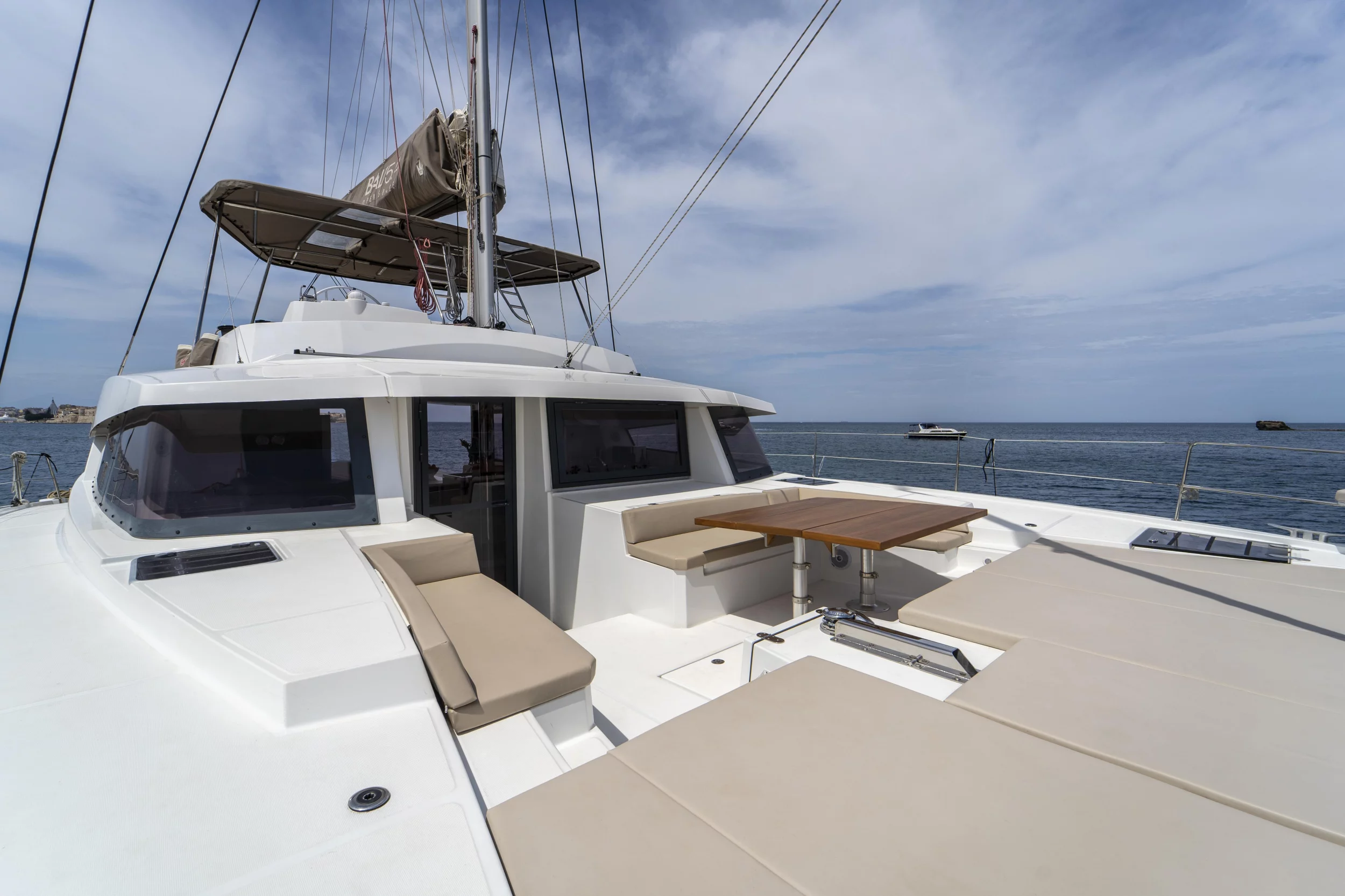 Bali 5.4. (Elena) Cockpit - 37