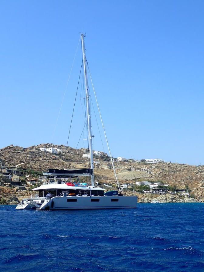 Lagoon 620 — photo 30