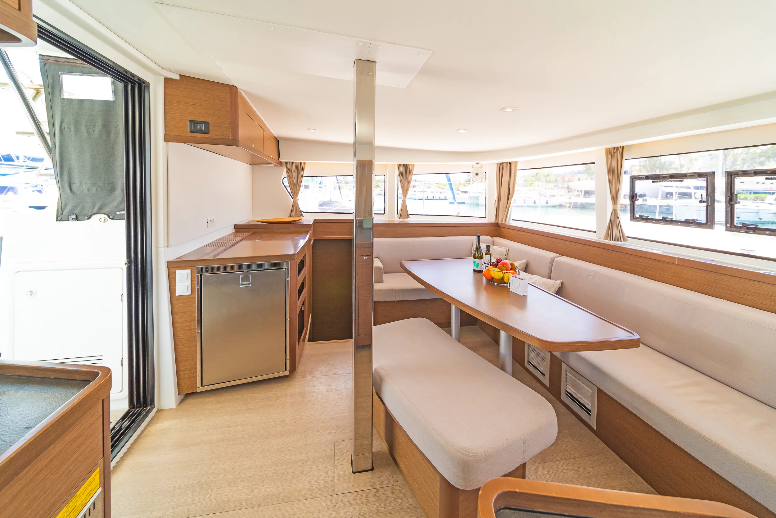 Lagoon 42 & GEN (Four Seasons)  - 8