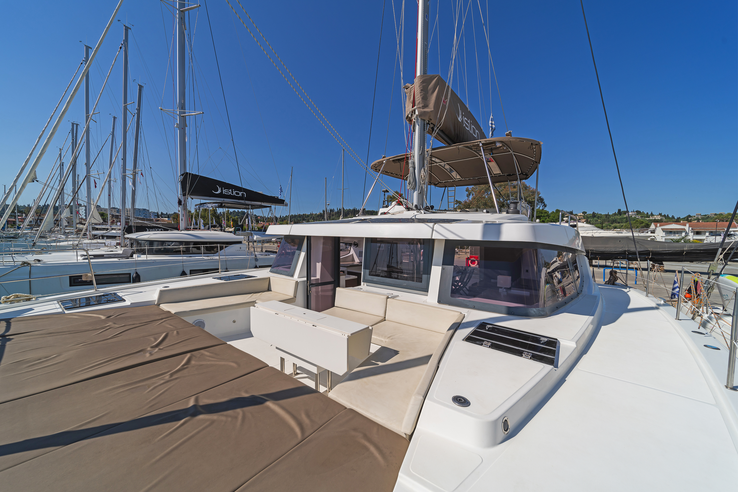Photo #15 - Bali 4.8 & GEN & WM (Laguana) in Corfu - 10154