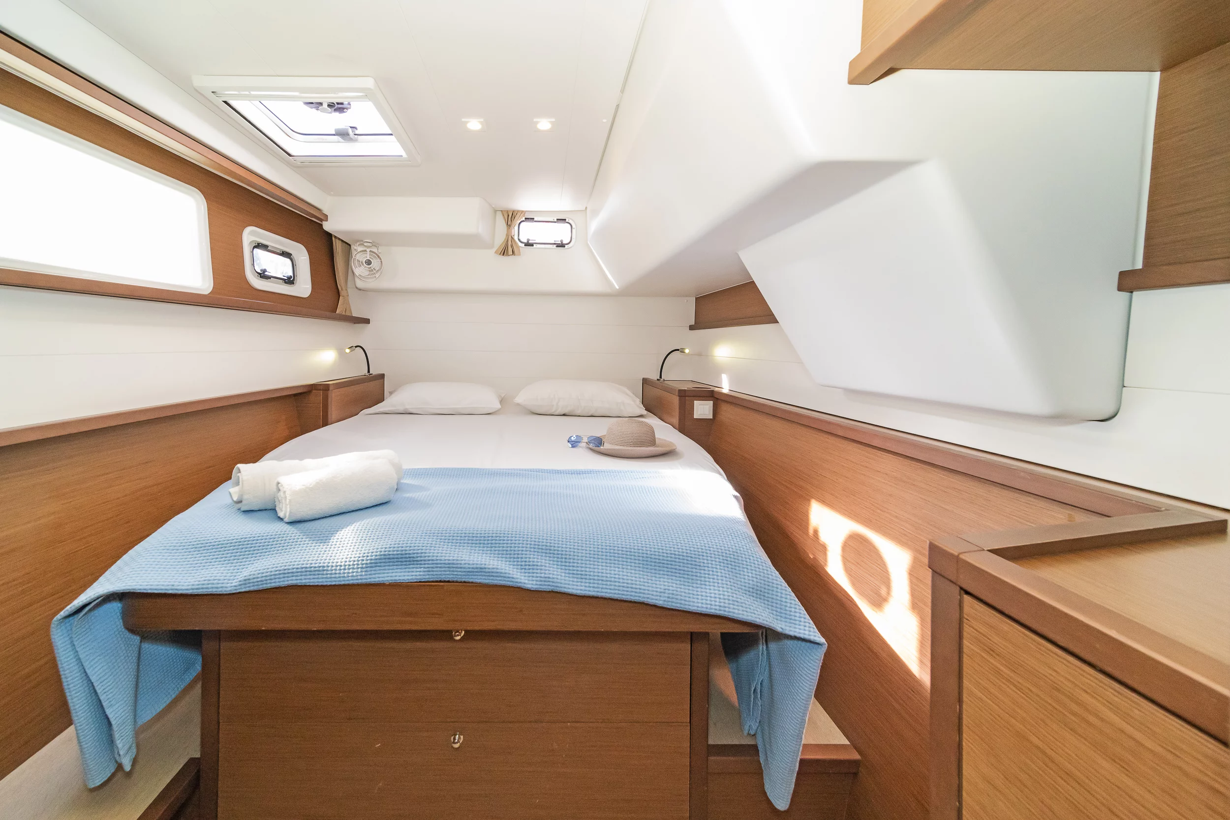 Lagoon 450 Fly & GEN & WM (Kon-Tiki)  - 11