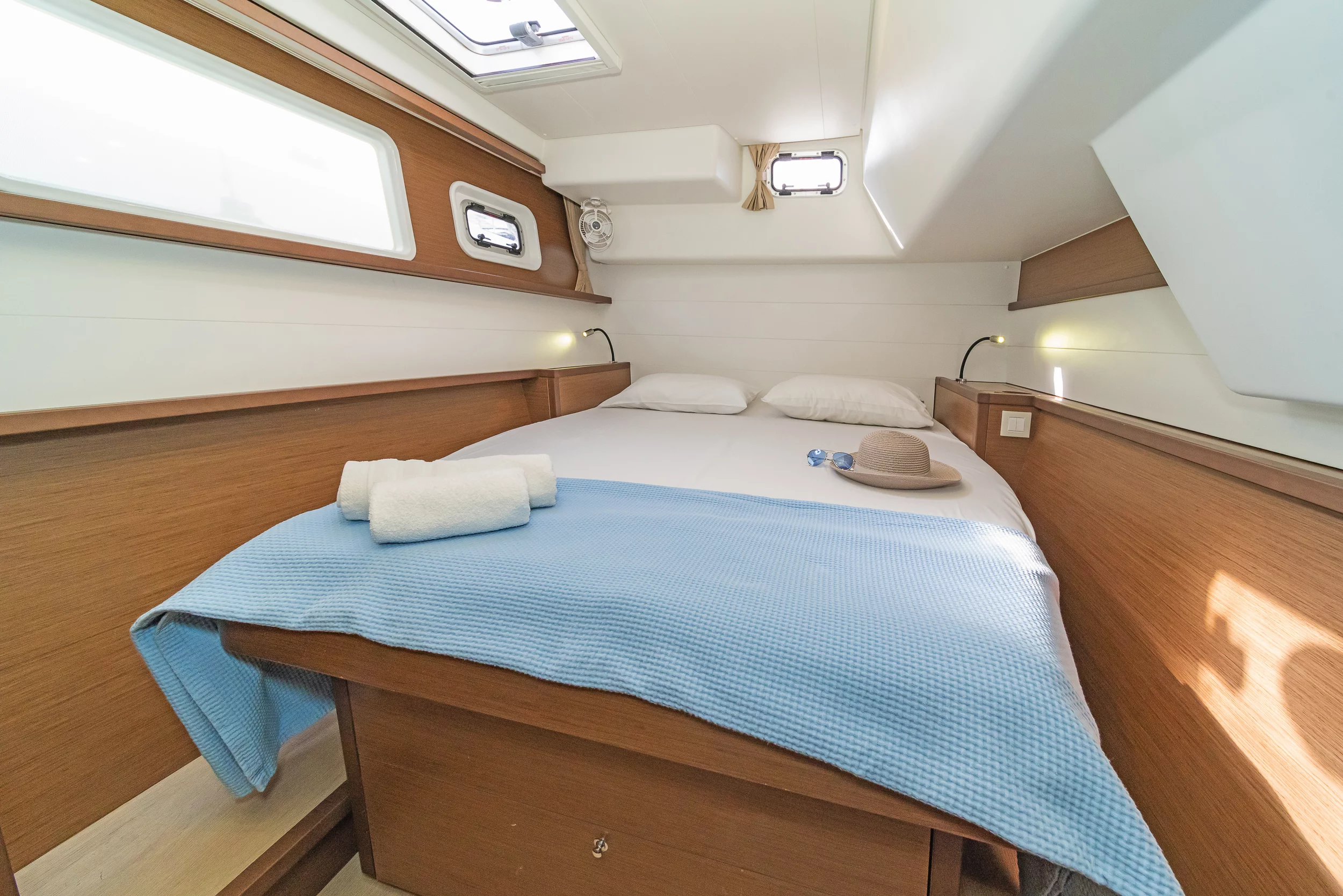 Lagoon 450 Fly & GEN & WM (Kon-Tiki)  - 18