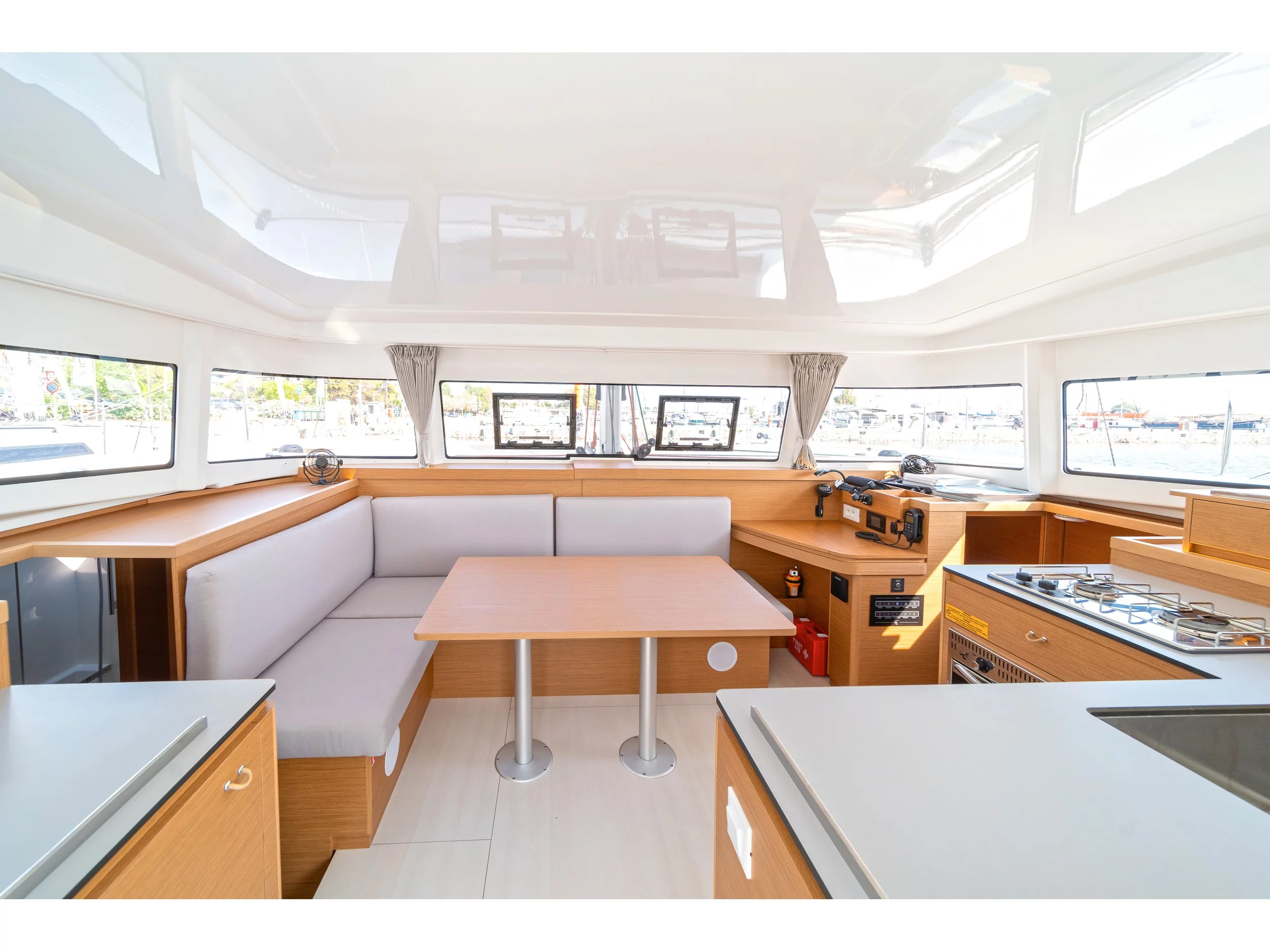 Excess 11 (Luna) Interior image - 2