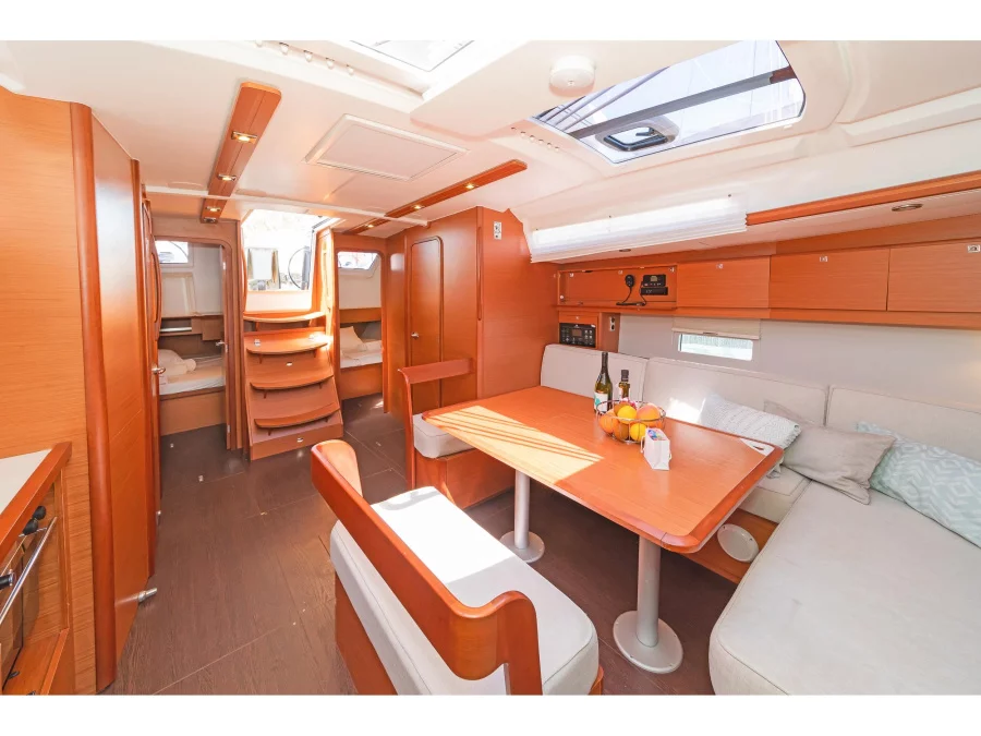 Dufour 430 (Ocean Whisper) Interior image - 3