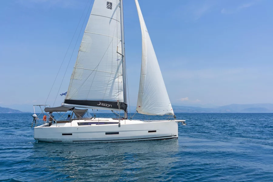 Dufour 430 (Ocean Whisper)  - 12