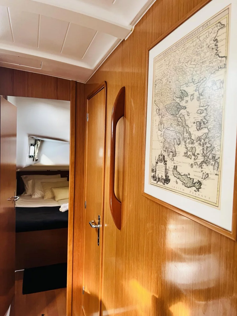 Cyclades 50.5 (Gentle Wind (, , electric heads, solar panel))  - 5