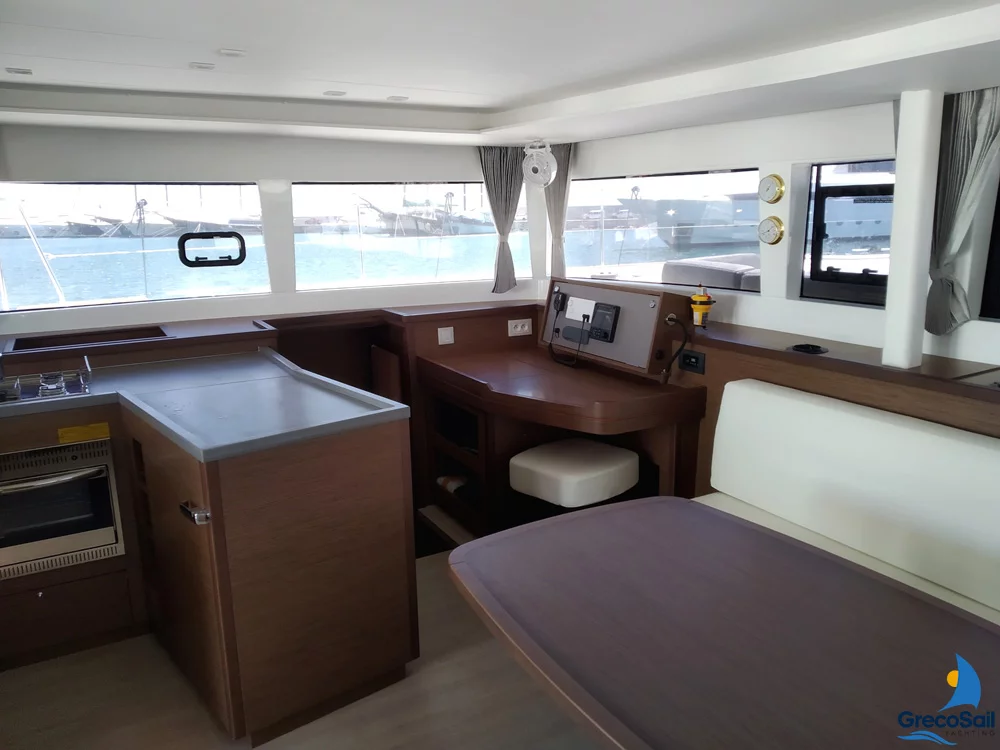 Lagoon 450 Flybridge (Grecostar)  - 1