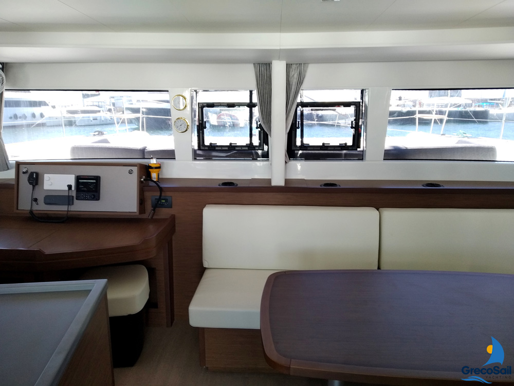 Photo #13 - Lagoon 450 Flybridge (Grecostar) in Athens - 12079