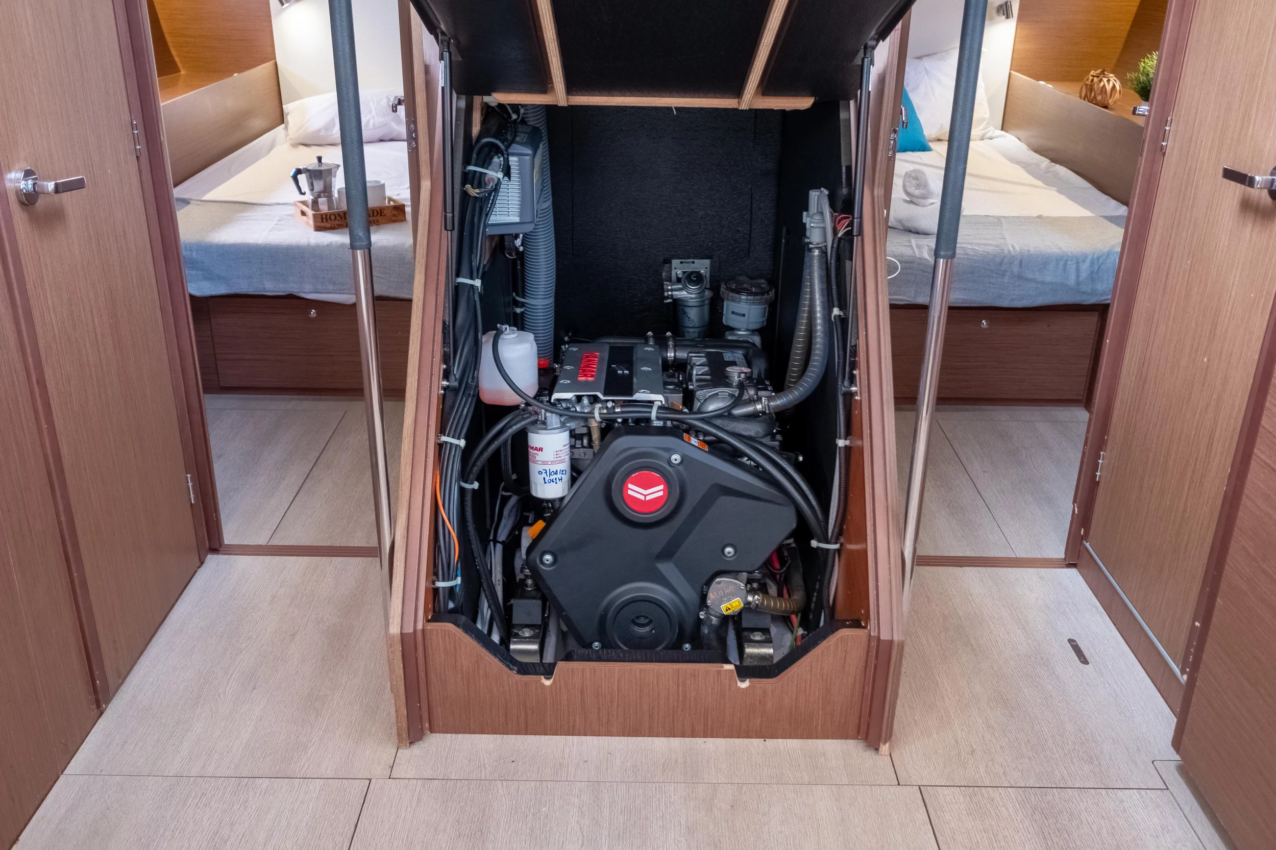 Oceanis 51.1 (Aloha)  - 18