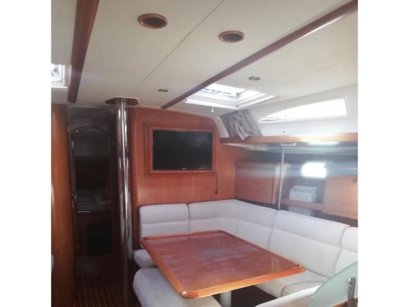 Sun Odyssey 43 (REN - TOTAL REFIT 2018) Interior image - 2