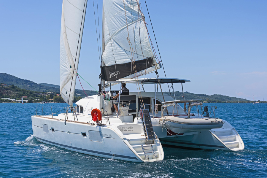 Photo #15 - Lagoon 380 (Golf Charlie) in Lefkada - 24965