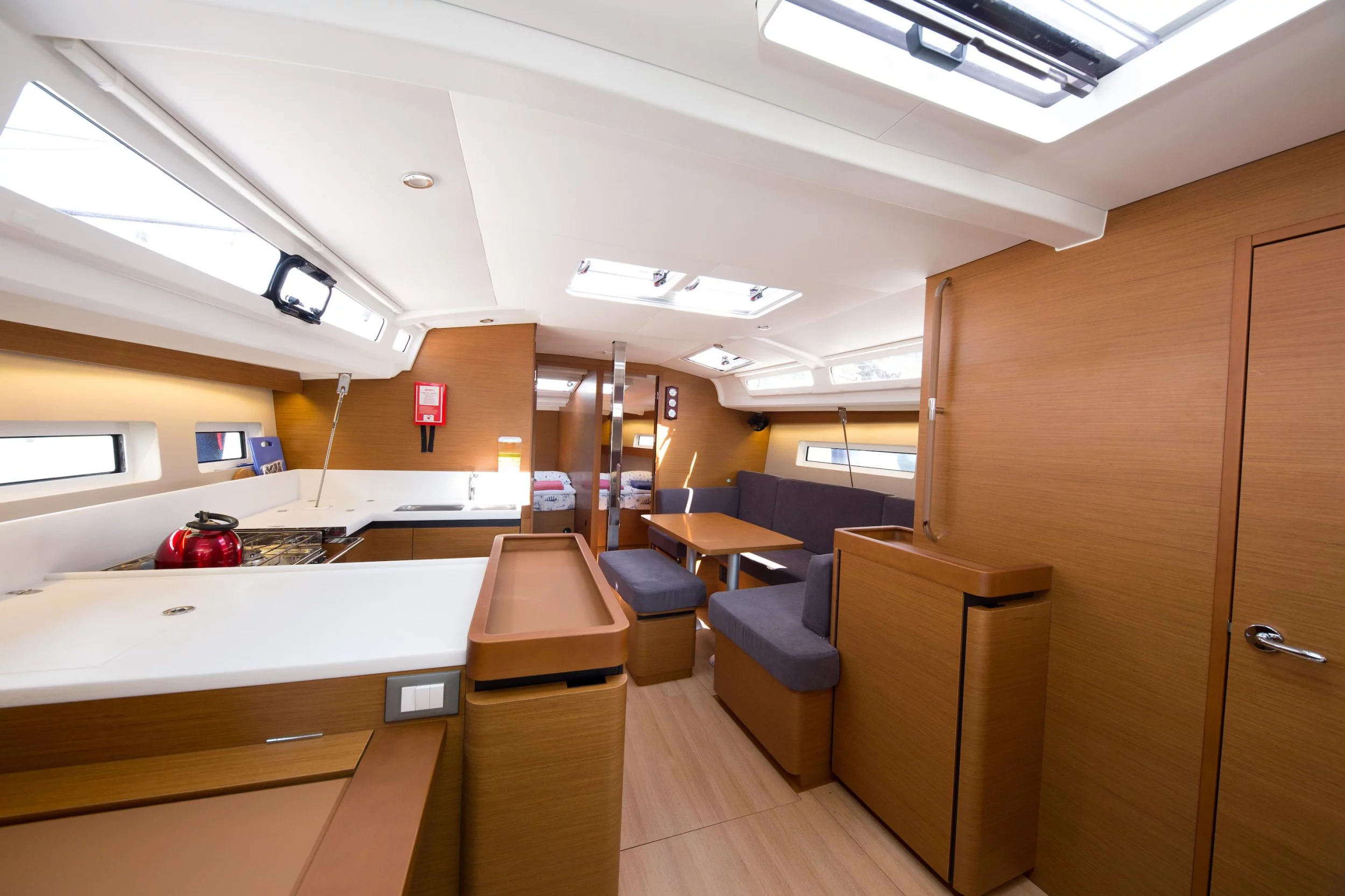 Sun Odyssey 440 (Suncity 4)  - 10