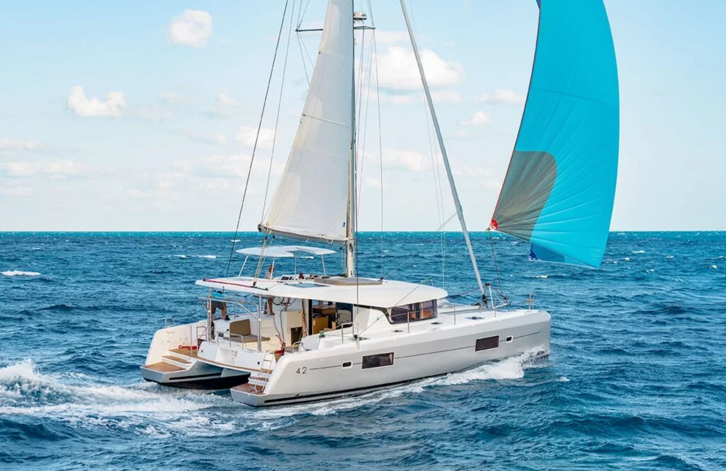 Lagoon 42 (Midas)  - 15
