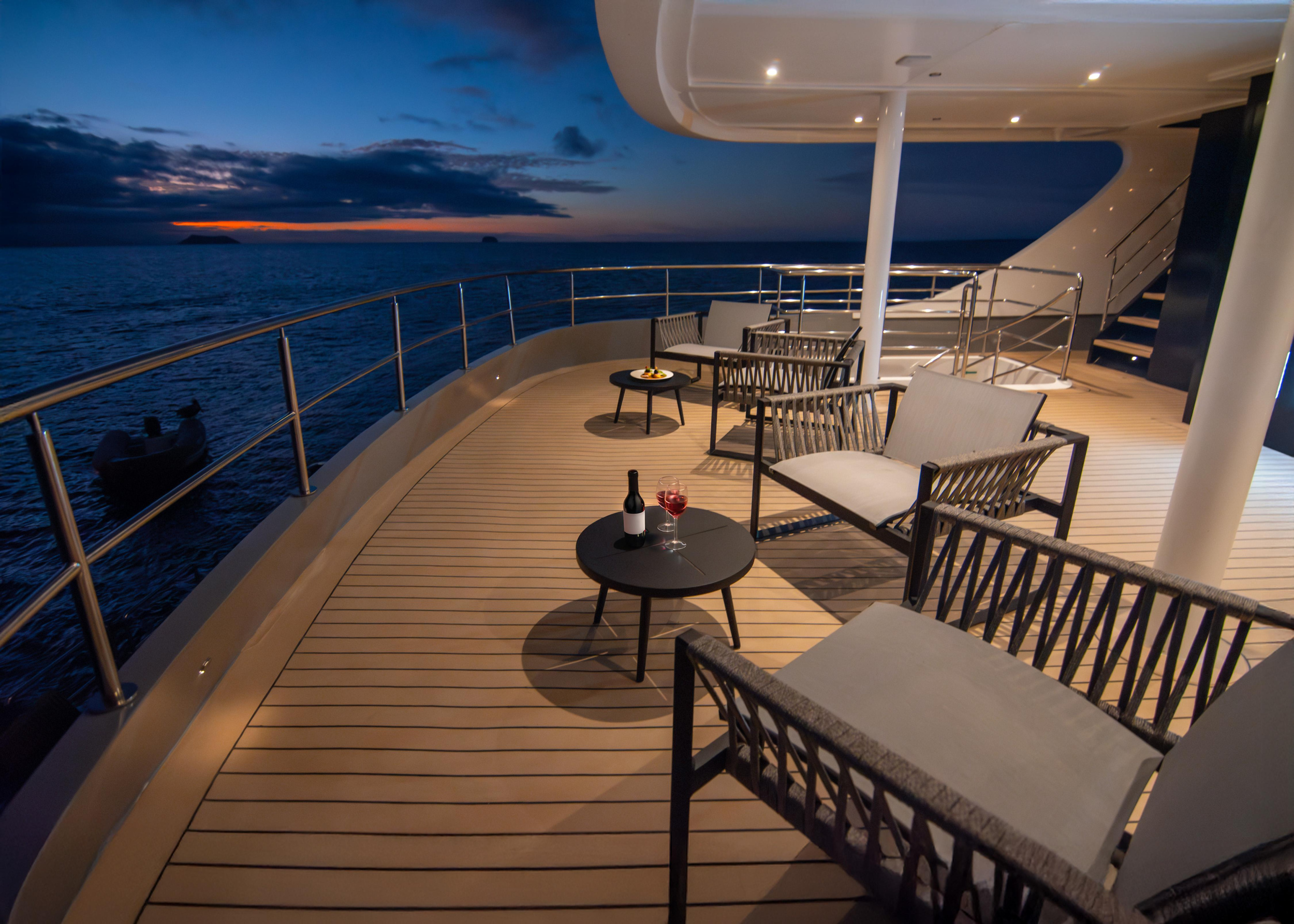 Luxury Motor Yacht - Tribute — photo 22