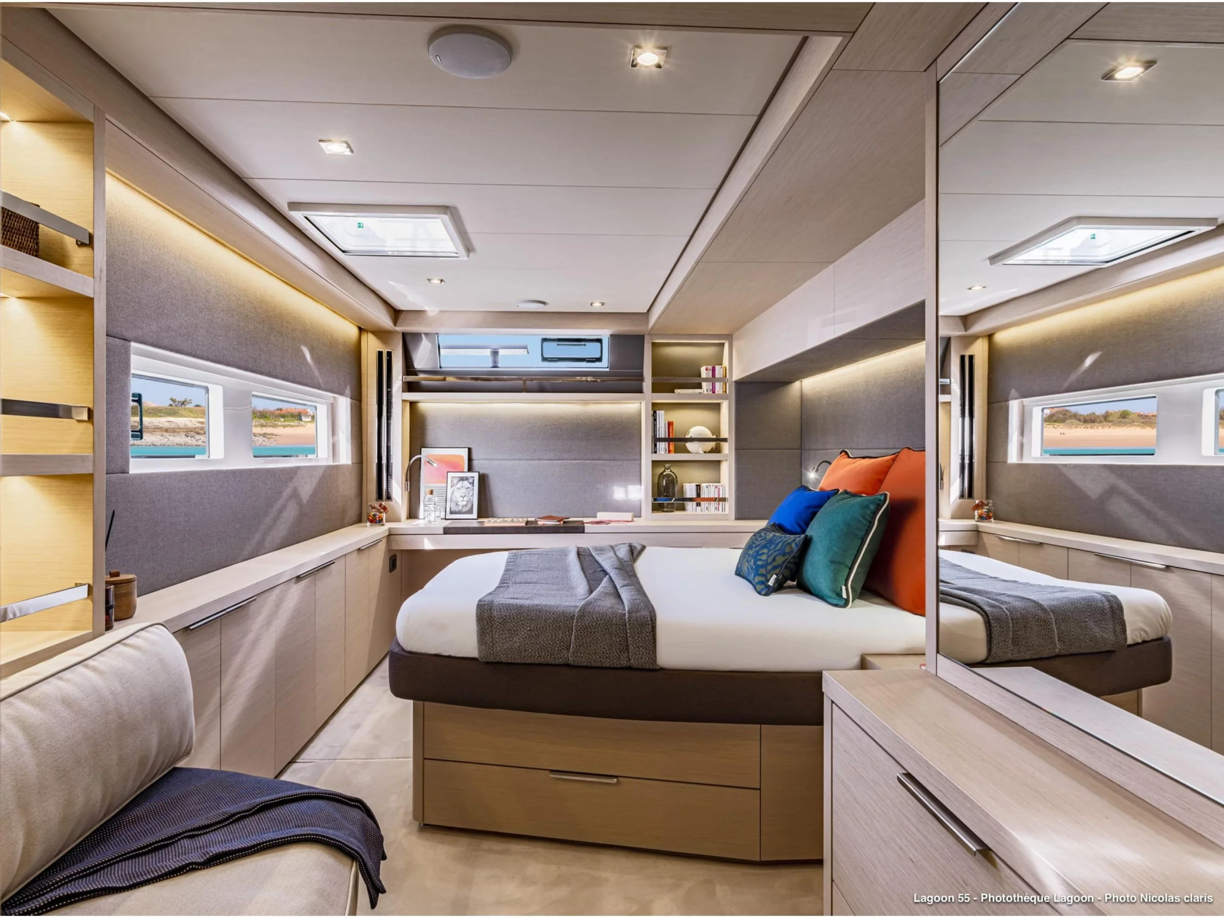 Lagoon 55 (Aegade 55) Interior image - 15