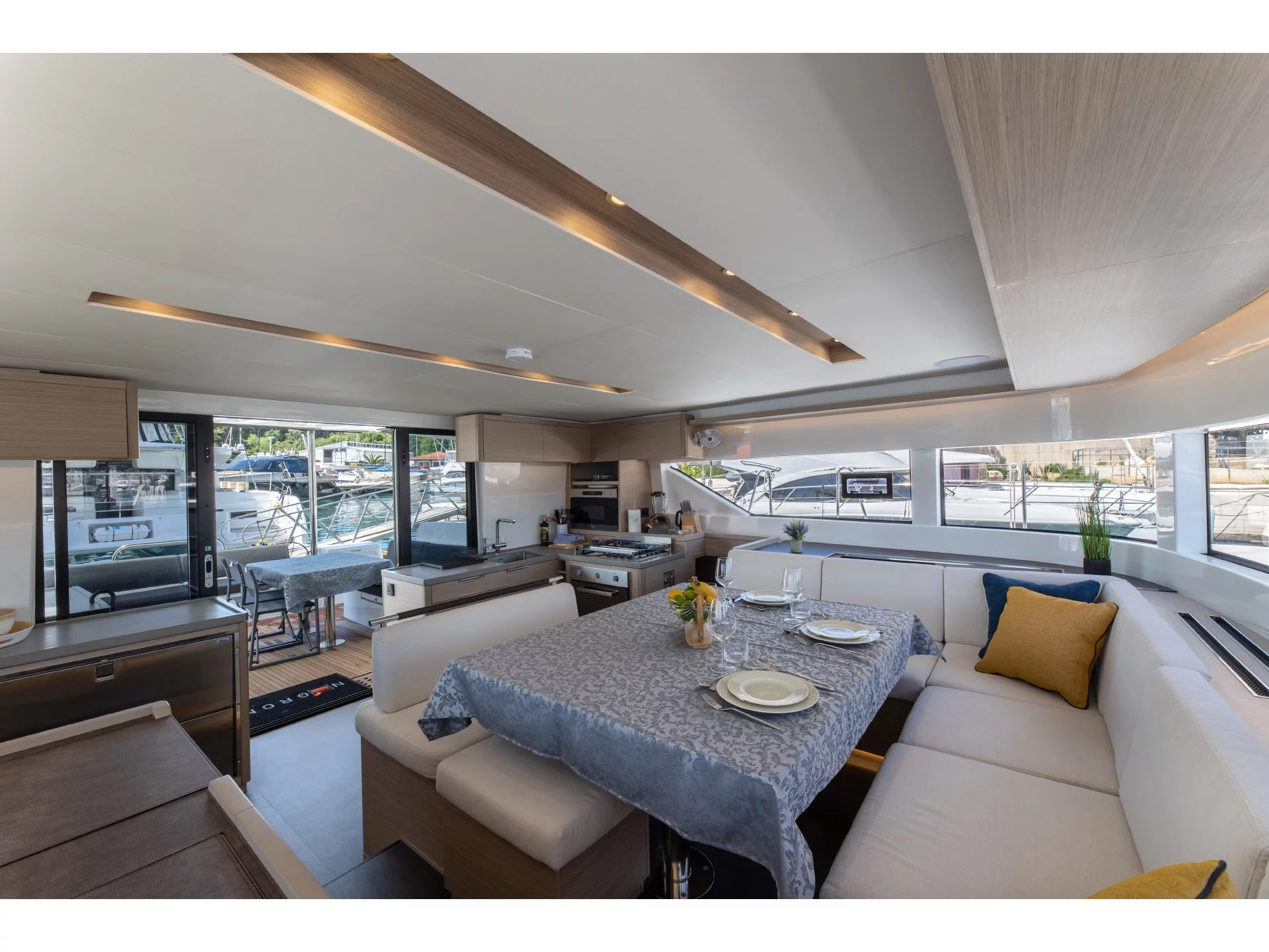 Lagoon 51 (NEGRONI) Interior image - 21