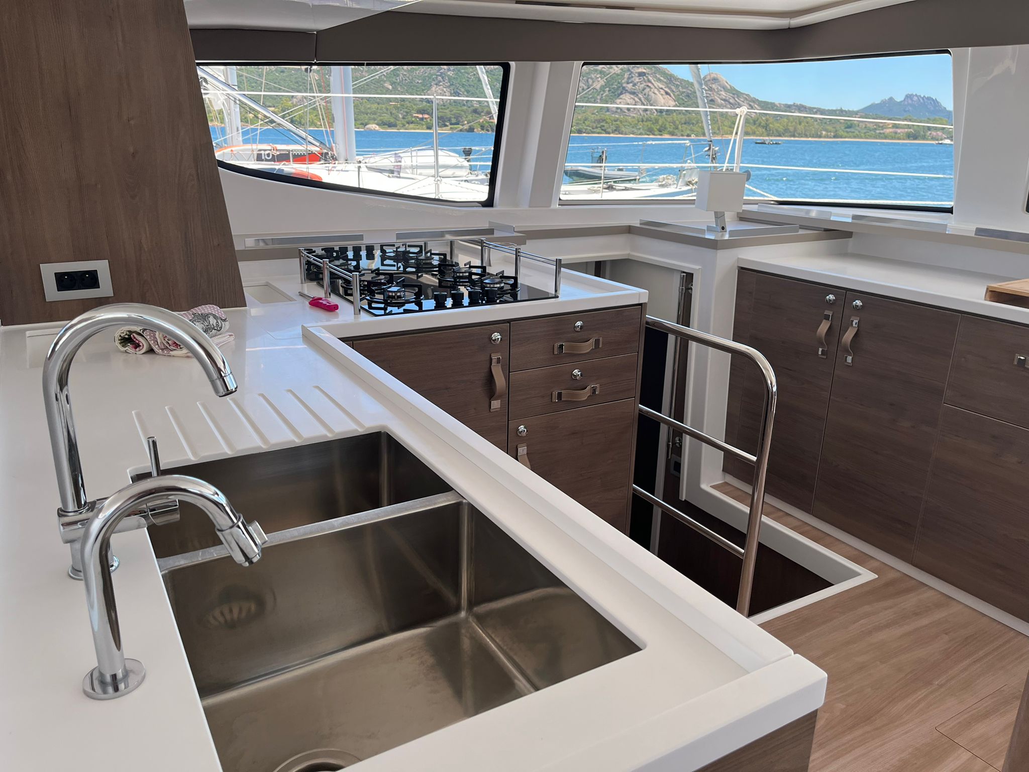 Photo #5 - Bali 4.6 - WM- Gen (Freezer) en Marsala - 9553