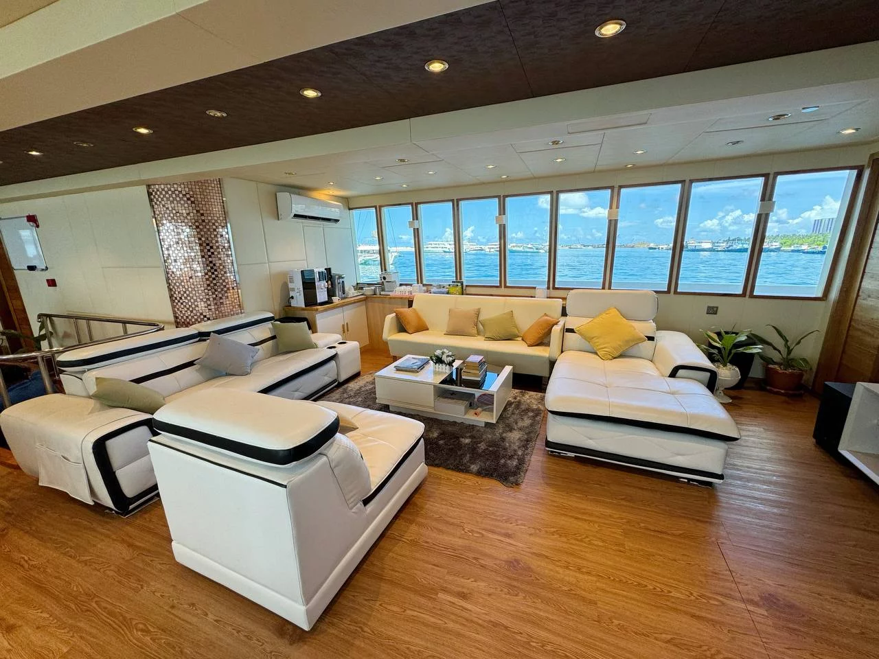 Motoryacht N7 (North Seven)  - 15