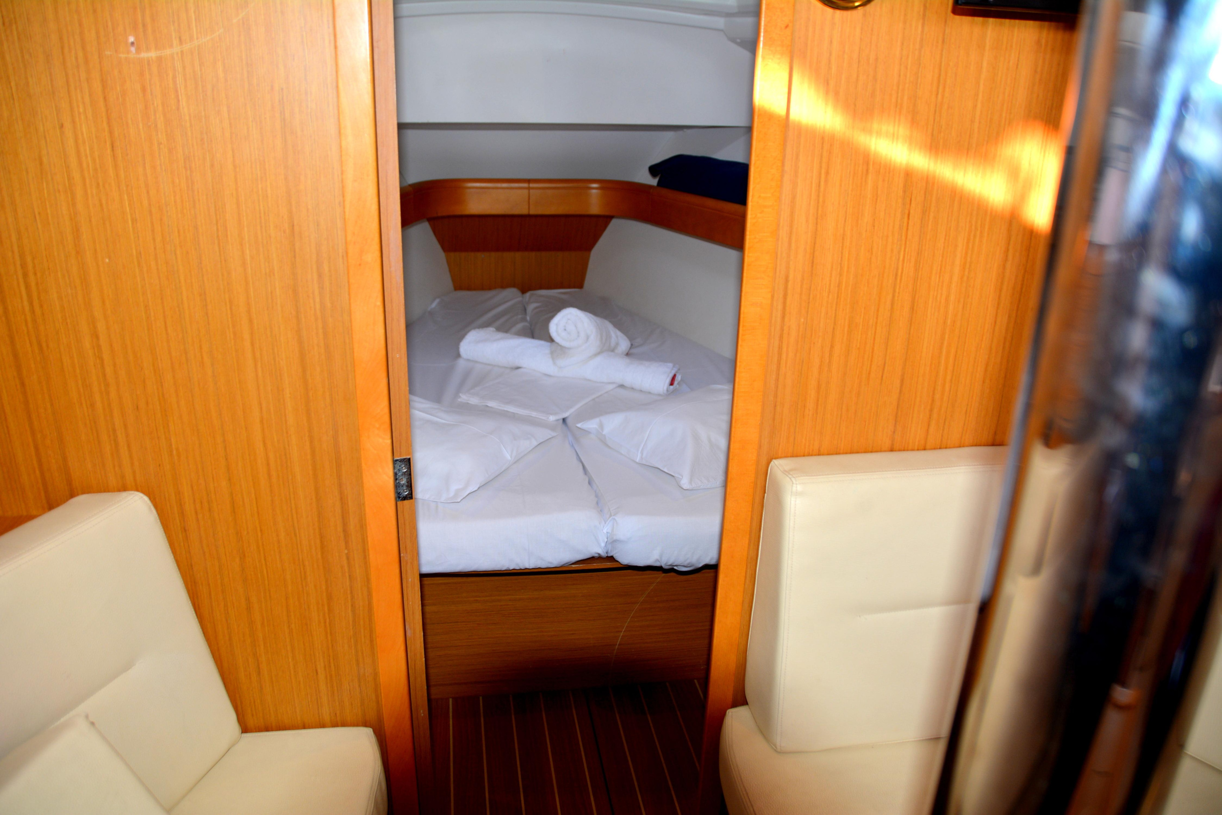 Photo #3 - Sun Odyssey 36i (Babis 2010) en Lefkada - 15700