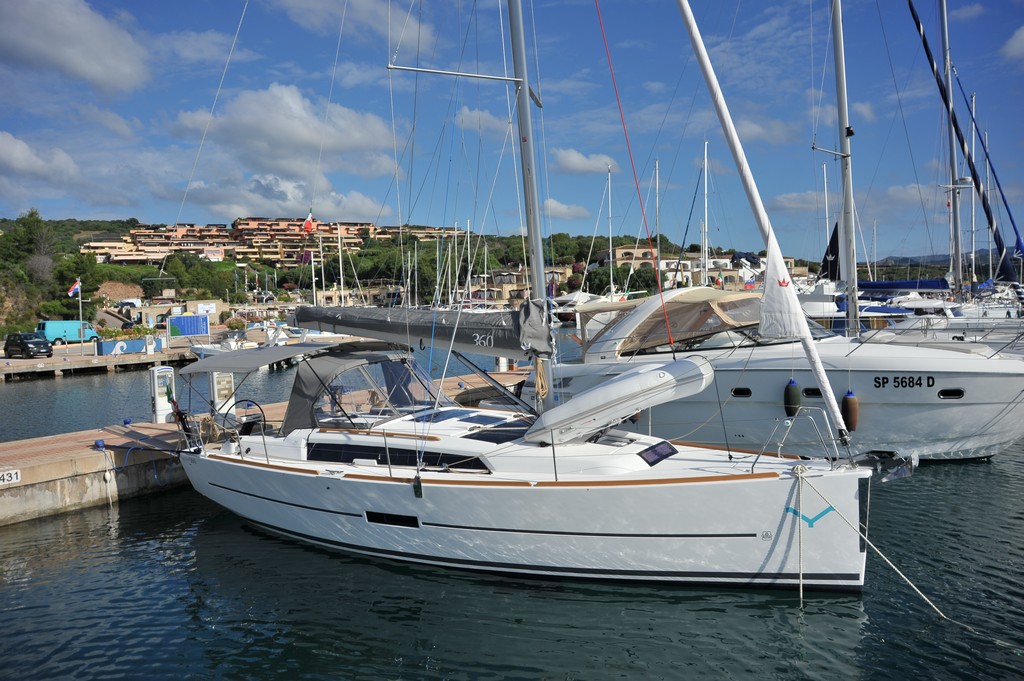 Photo #3 - Dufour 360 GL (Else) in Portisco - 6144