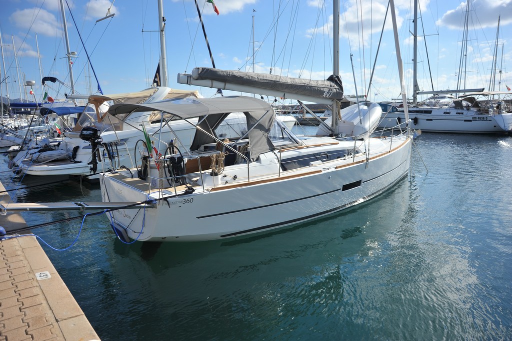 Photo #2 - Dufour 360 GL (Else) in Portisco - 6144