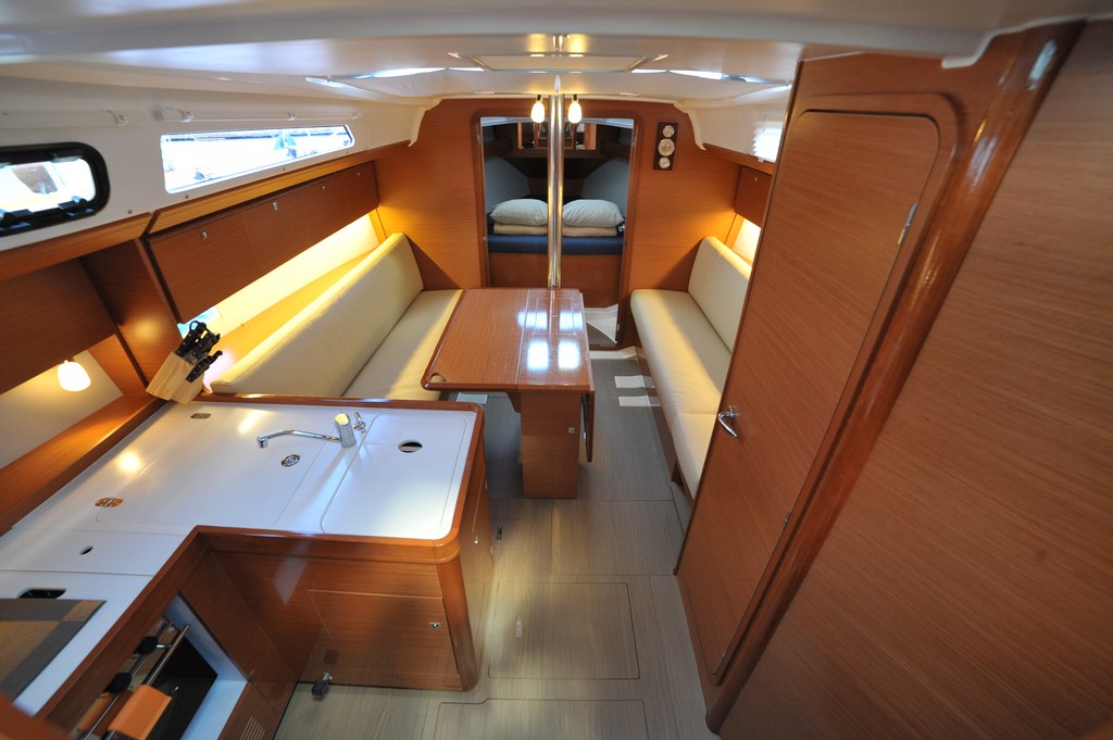 Photo #2 - Dufour 360 GL (Karibu) in Portisco - 6143