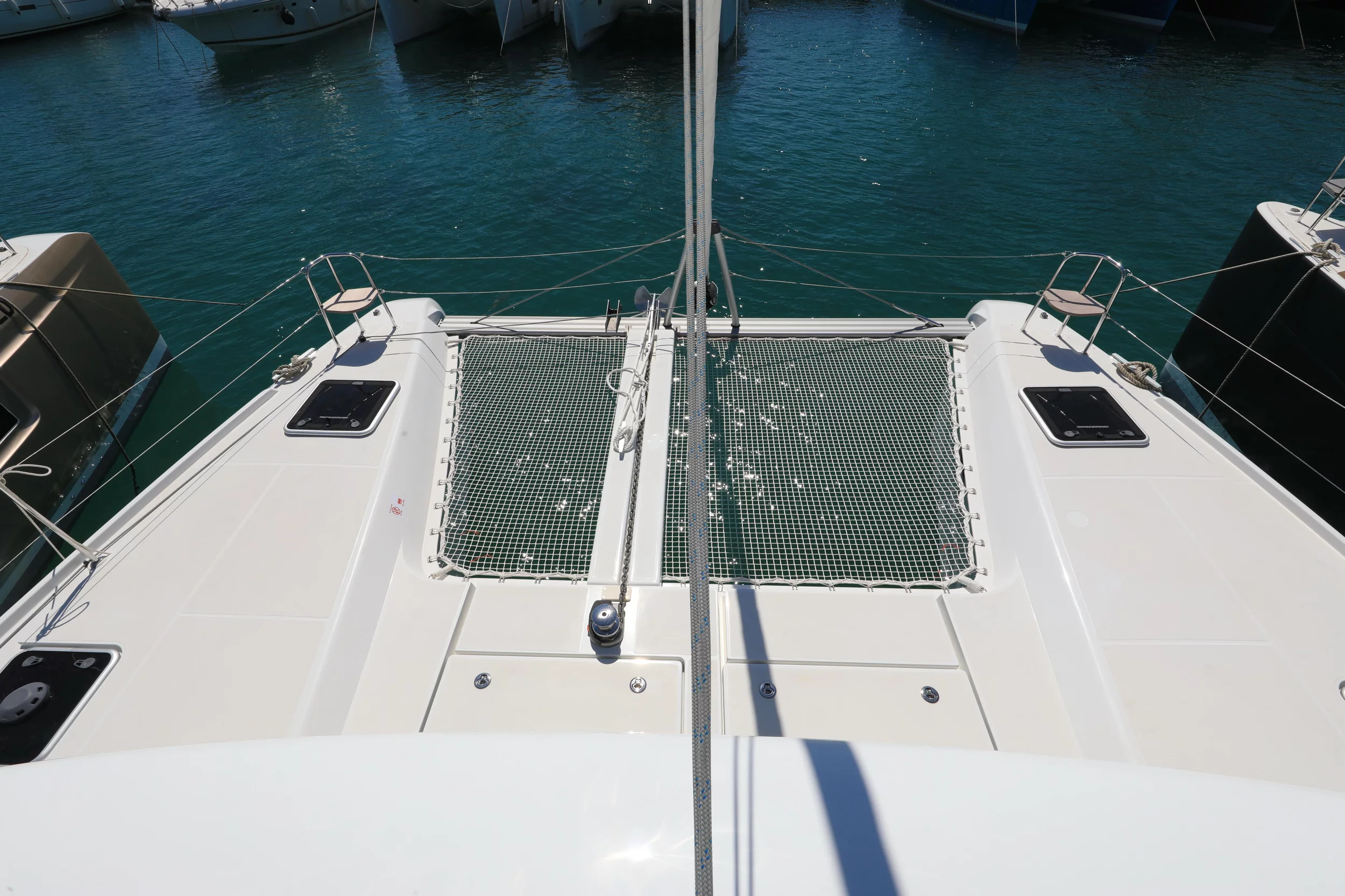 Lagoon 42 (ZEUS)  - 16