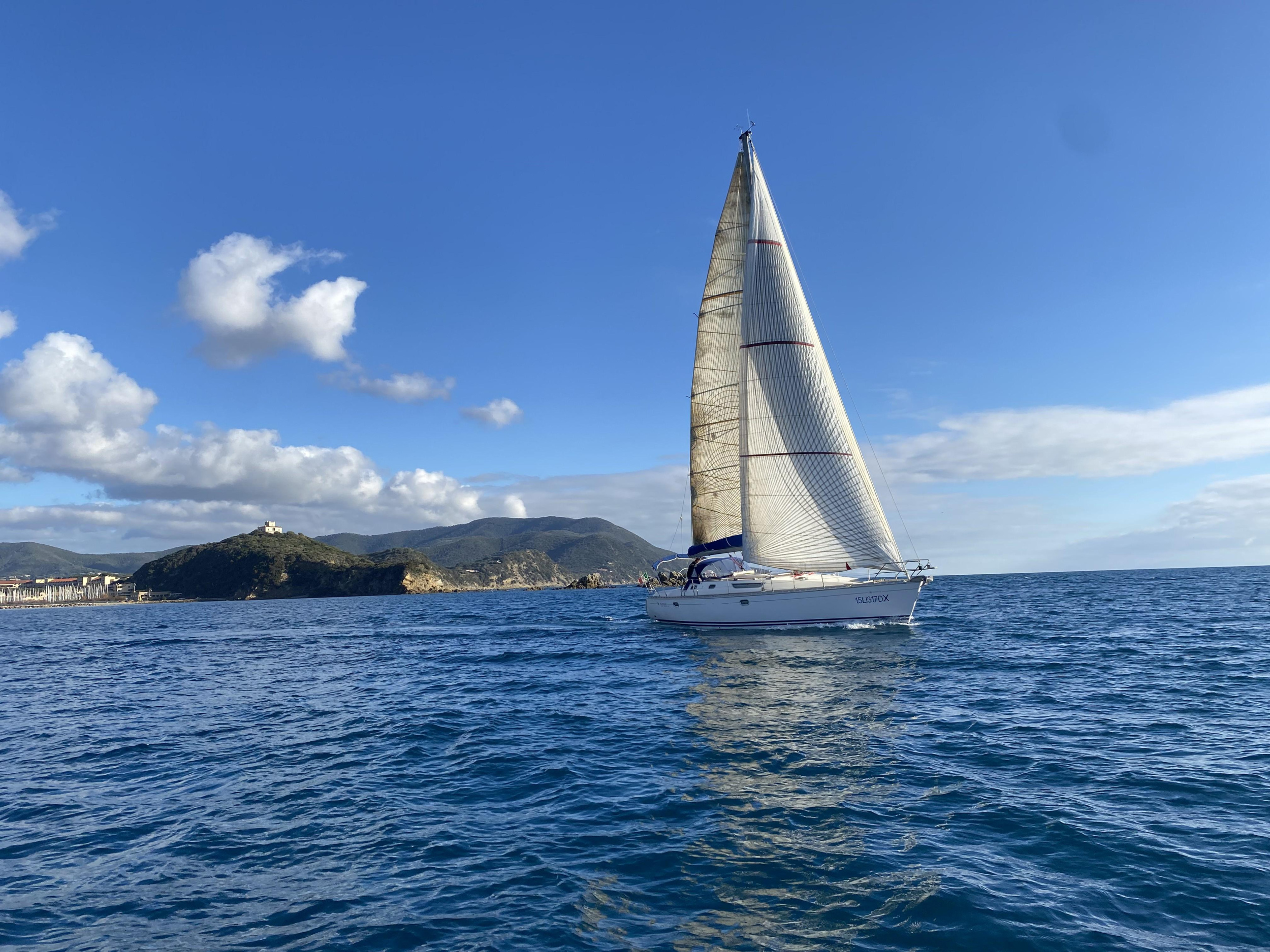 Photo #7 - Sun Odyssey 42.2 (Jalù) en Punta Ala - 15797