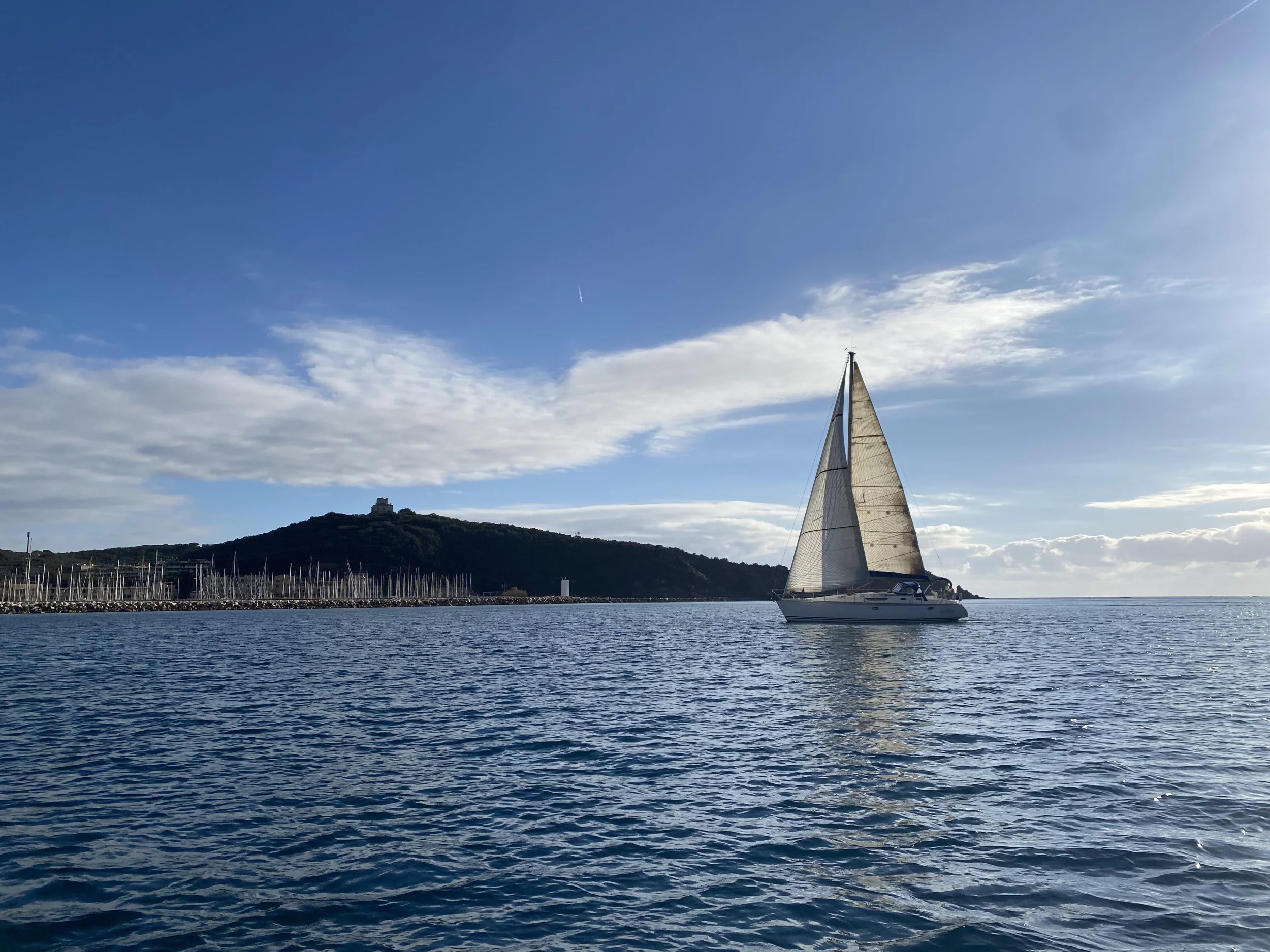 Sun Odyssey 42.2 (Jalù)  - 9