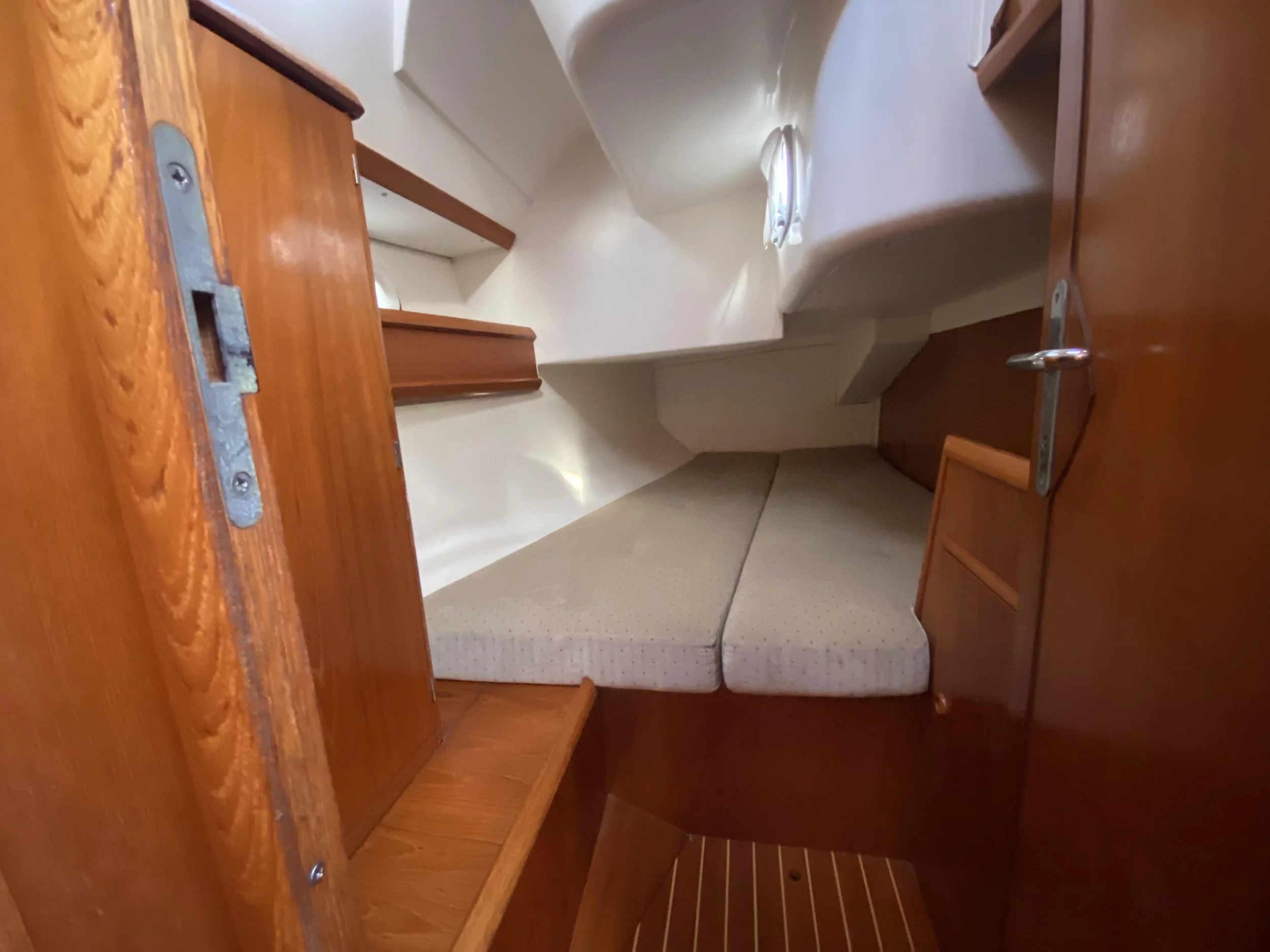 Sun Odyssey 42.2 (Jalù)  - 5