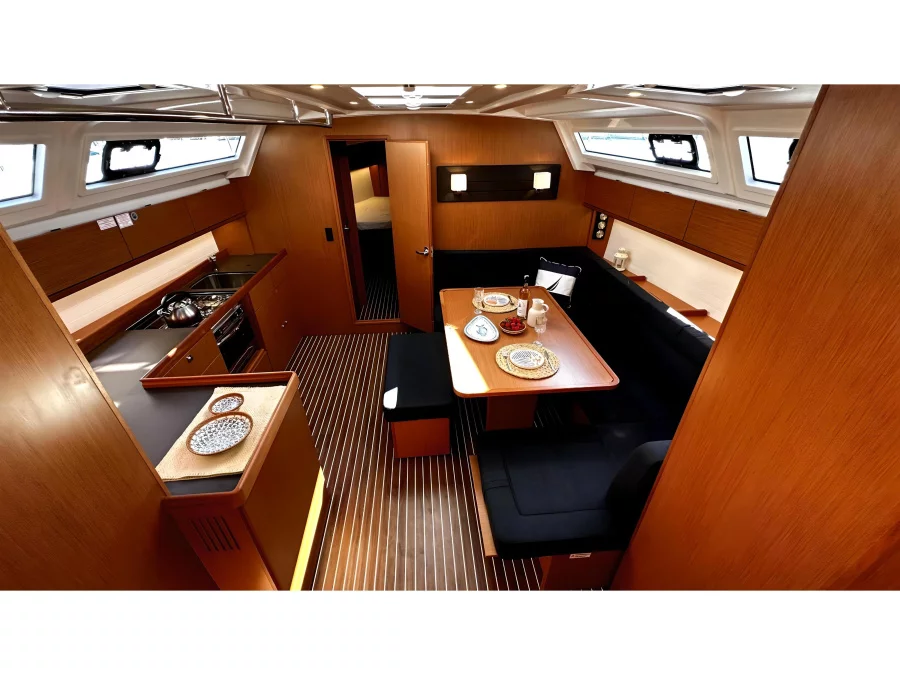 Bavaria Cruiser 46 (Bach) Interior image - 18