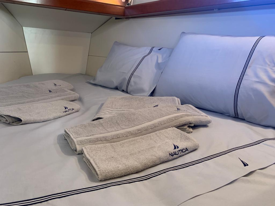 Oceanis 43 — photo 37