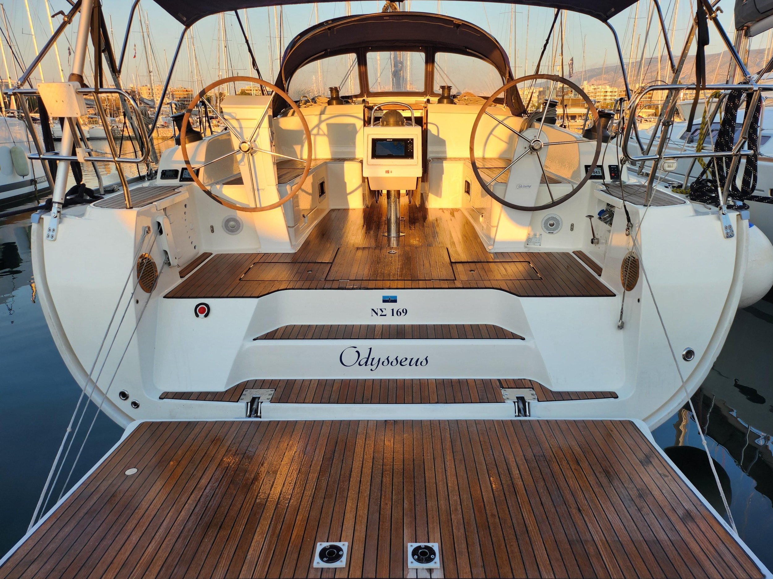 Photo #1 - Bavaria Cruiser 46 (Odysseus) en Atenas - 15773