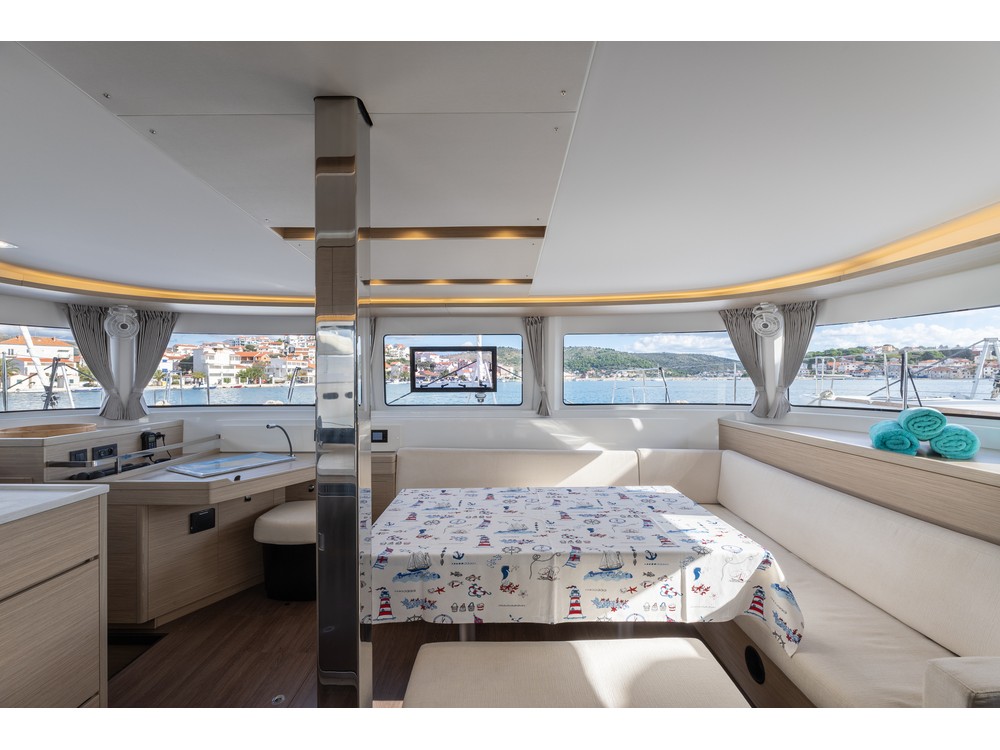 Photo #5 - Lagoon 46 (LINDA II) in Split - 13547