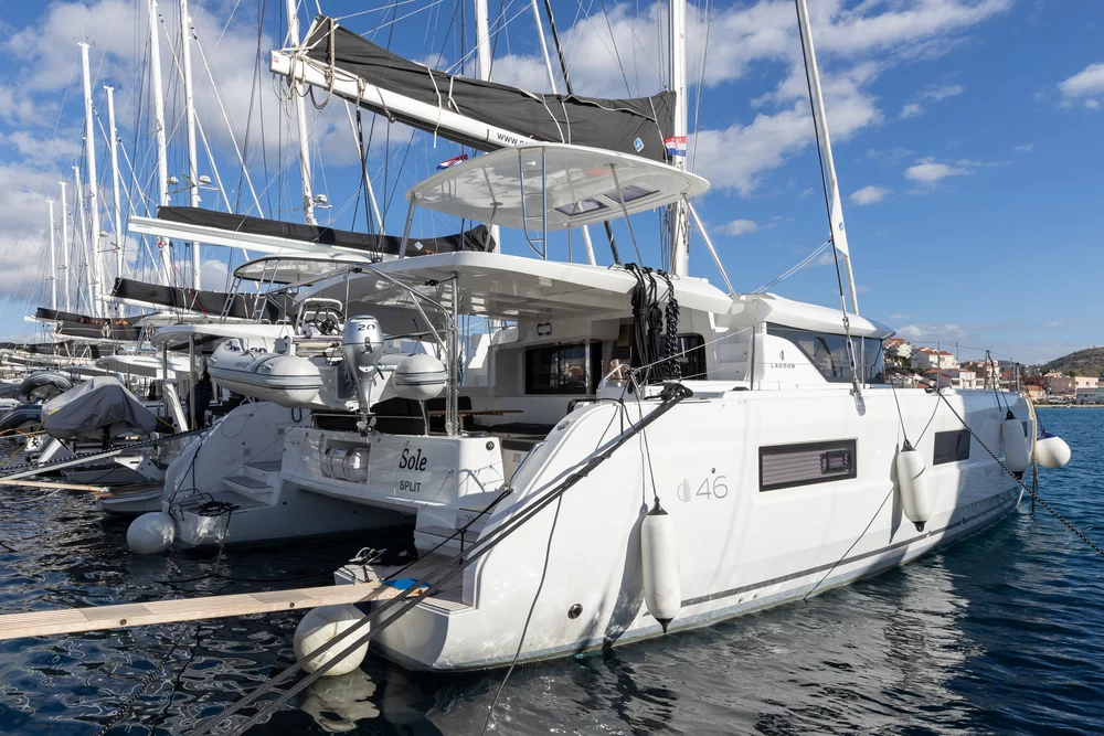 Lagoon 46 (CORTES)  - 2