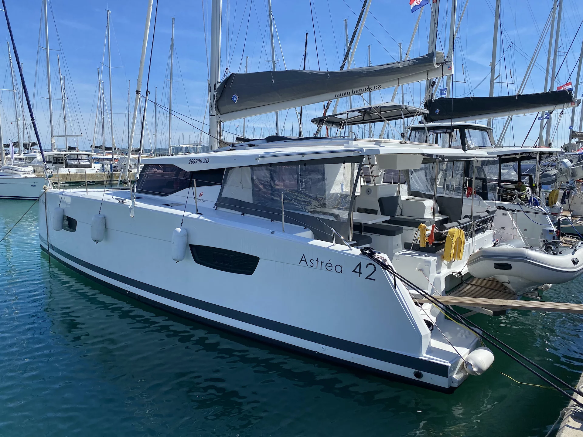 Astréa 42 (Vespera)  - 8