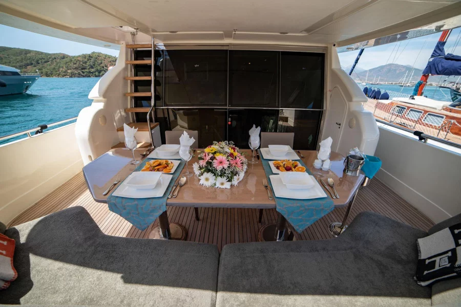 Ferretti 72 (Ferretti 72)  - 11