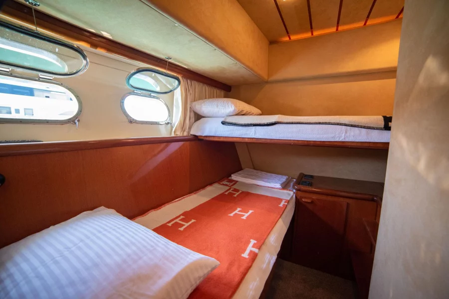 Ferretti 72 (Ferretti 72)  - 7