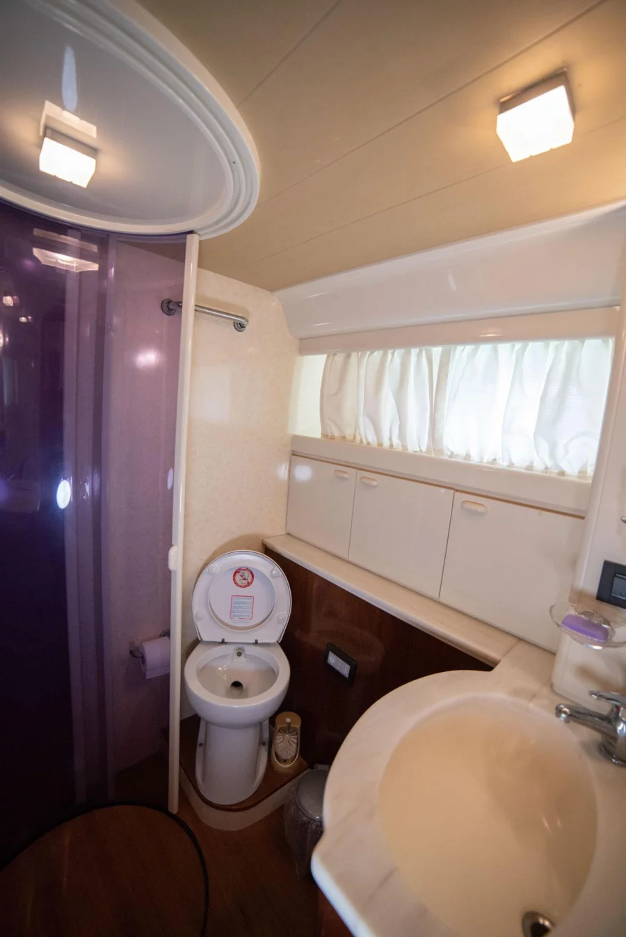 Ferretti 72 (Ferretti 72)  - 12