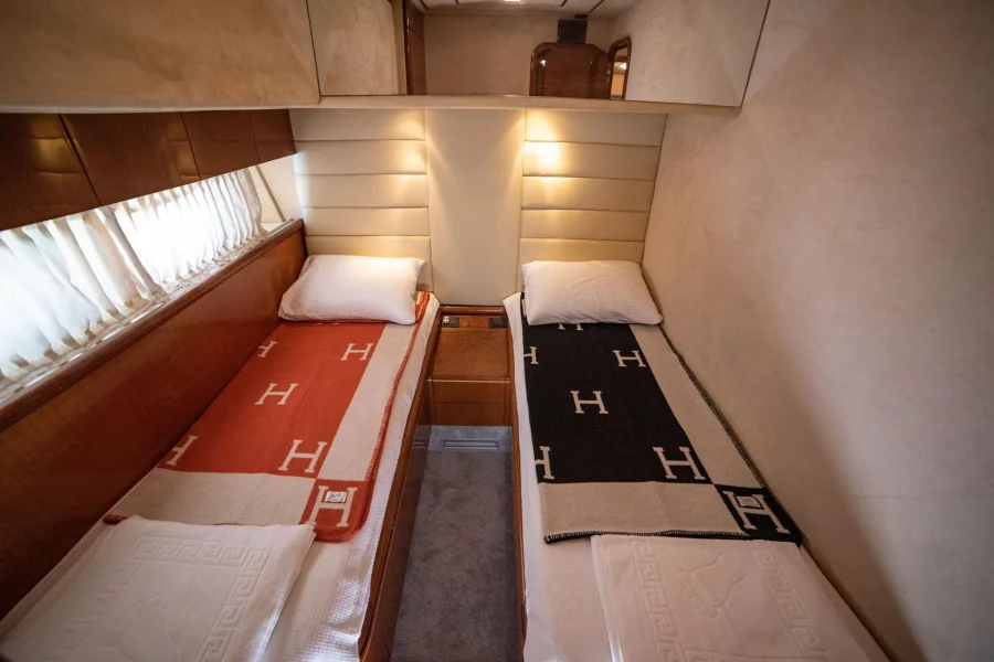 Ferretti 72 (Ferretti 72)  - 26