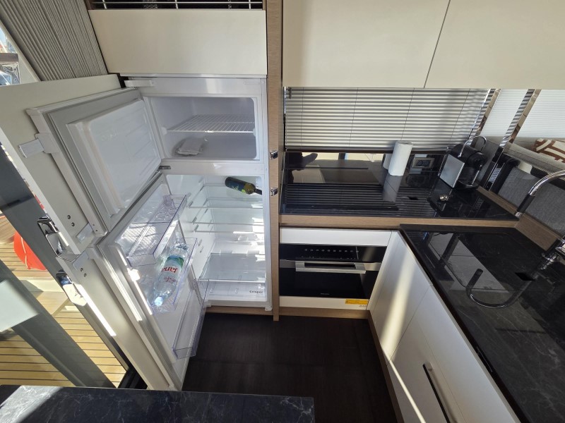 Prestige 520 Fly — photo 9