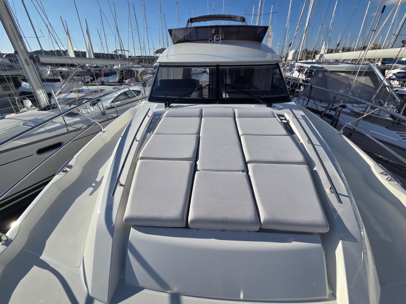 Prestige 520 Fly — photo 2